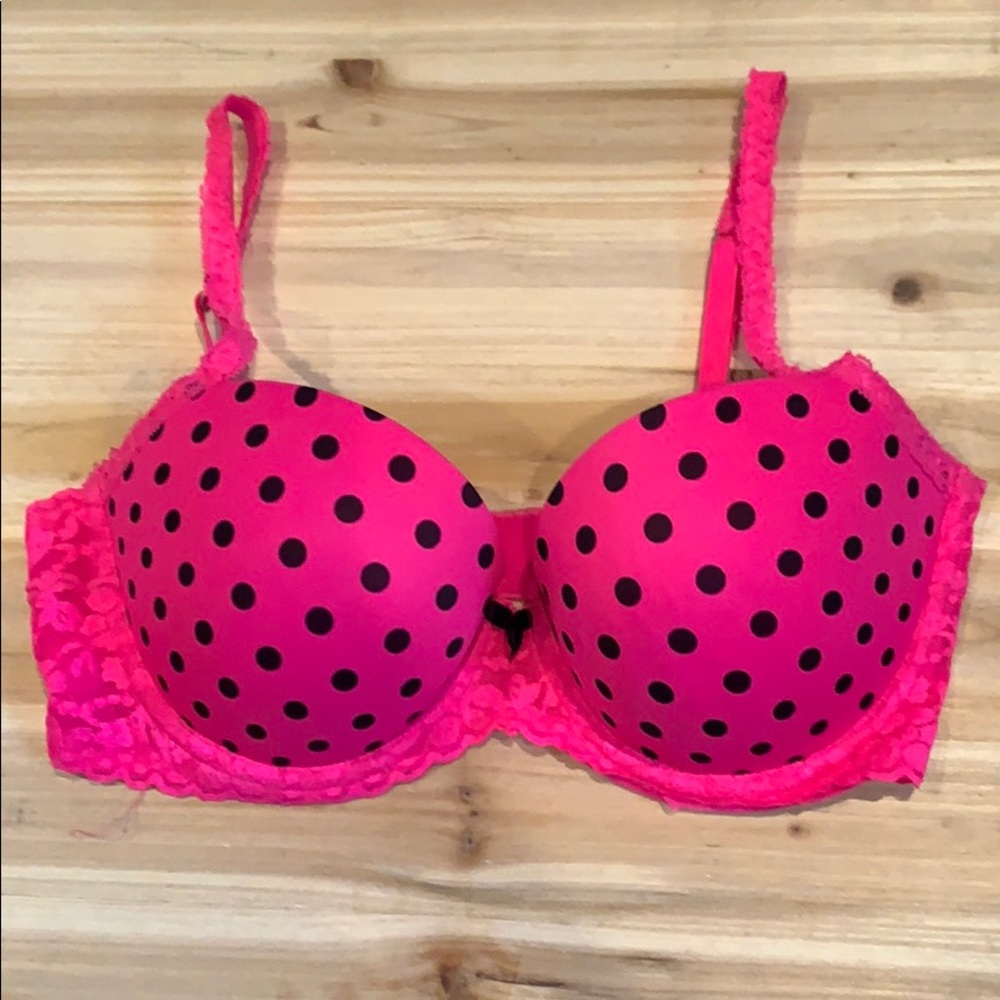 Pink 34D bra. NWOT